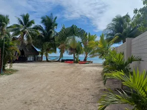 GAIA BEACH AND LAGOON - At Tiahura place - Image 4