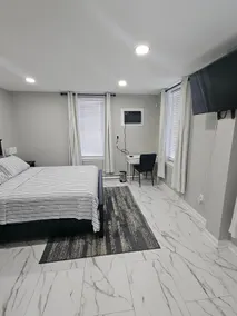 Modern & Newly Renovated One Bedroom Apartment - Image 3