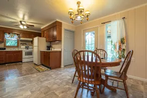 Misty Meadows — 8 acre farm stay near Bloomington - Image 4