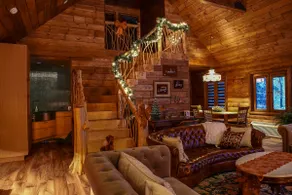 A Great Camp Style Cabin at Motel Long Lake - Image 2