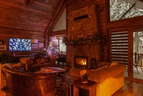 A Great Camp Style Cabin at Motel Long Lake - Image 4