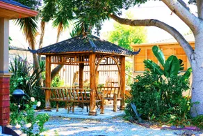The Secret Garden Hideaway - Image 4