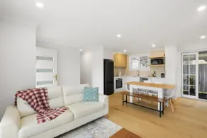 Coastal Luxe on Sandy - Image 2