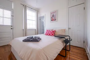 Comfy&Cozy Apartment in Museum District - Richmond - Image 3