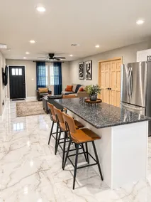 6BR Near NRG + Med Center | 2 Kitchens | Sleeps 12 - Image 5
