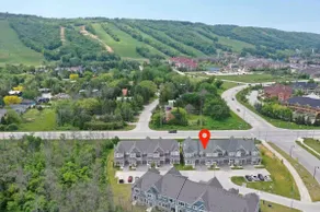 Crosswinds Haven: 3BDR Backing onto Blue Mountain - Image 5