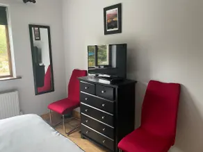 Guest suite within main house. - Image 2