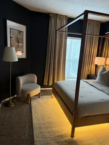 Luxurious, Modern Oasis at Perimeter Mall - Image 3