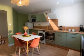 Appartement avec exterieur et parking - Le Puy 5 min - Image 2