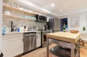 Designer Home w/ Private Pool Near Brickell - Image 4