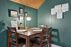 Cozy apartment in the heart of Liverpool NY - Image 2