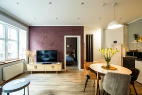 Heart of the City - 2BR Stay - Image 2