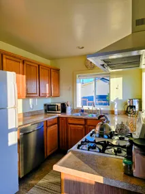 Ocean view-Huge backyard-Quiet neighborhood - Image 3