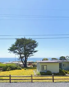 Ocean view-Huge backyard-Quiet neighborhood - Image 2