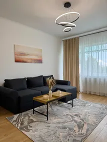 Emerald - Modern Central Apartment - Image 3