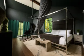 Grand Piano, Huge Geodes, Powerful Artistic Home - Image 3