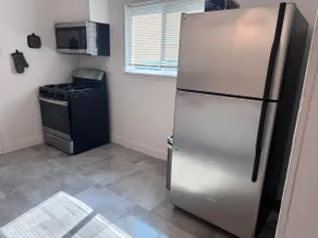 New Listing! King Bed, 2 Min to DT Denison, A/C+WD - Image 4