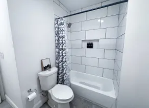 New Listing! King Bed, 2 Min to DT Denison, A/C+WD - Image 5