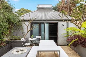 'Northwood Haus' Refined Federation-style Retreat - Image 5