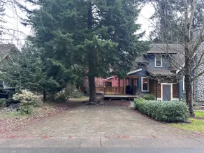 2BR + Den Cozy Family Getaway w/ Resort Amenities - Image 3