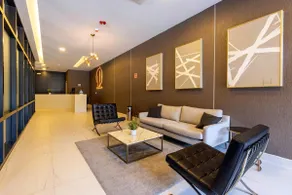 Modern Studio with Terrace, Gym & Great Location - Image 2