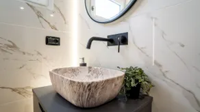 Solferino9: Luxury Oasis with Garden in Milan - Image 5