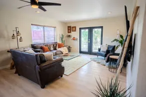 Desert Rose Retreat House - Image 4