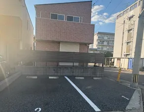 Entire house rental! 3 bedrooms! Up to 14 people are OK! Free parking for 2 cars is available! Projector available! Near a natural hot spring - Image 4