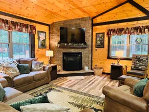 Woodland Cabin - Image 3