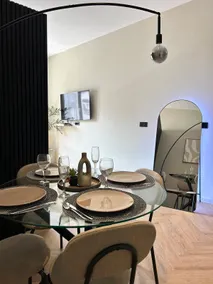 Modern & quiet suite Hotel style • Close to metro - Image 3