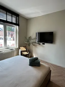 Modern & quiet suite Hotel style • Close to metro - Image 2