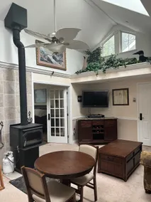 Luxurious country guest house in Rainier, WA - Image 4