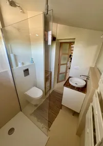 Apartment with mezzanine - Image 4