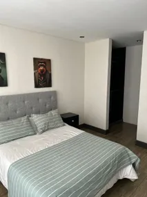 Beautiful apartment with a pool - Image 4