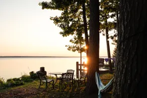 Lakefront Spruce Cottage - Image 2
