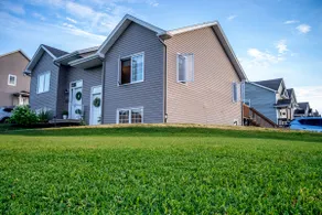 Art filled Home with the Best Location! - Image 5