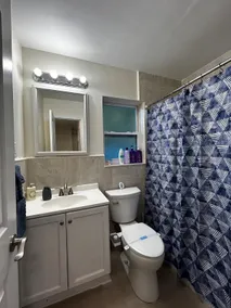 Cozy 2 Bedroom Getaway - Image 5