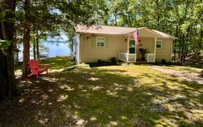 Peaceful Lakeside ”Sunset Bluff” Dog Friendly - Image 3