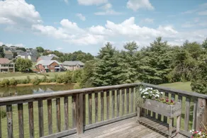 Beautiful Pond View Close to DT Maryville&Airport - Image 3