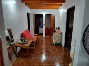 Country house with a pool - Image 3