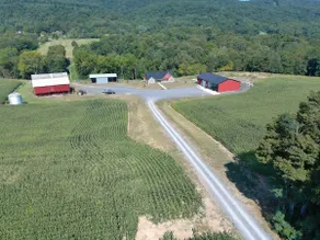 Halter Creek Farm 20 Guests| Spacious| Huge Home - Image 2