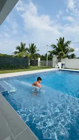 Beautiful Beach House, Le Mur Blanc I Twin - Image 4