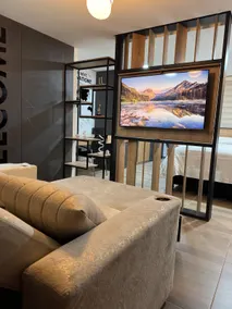 Modern apartment • Central location • 900 megabyte Wi-Fi - Image 4