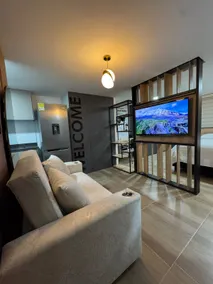 Modern apartment • Central location • 900 megabyte Wi-Fi - Image 2