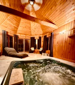 Le Grizzly lakefront chalet lakefront sauna spa - Image 5