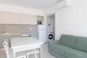 New three-room apartment 100m from the sea + covered parking - Image 2