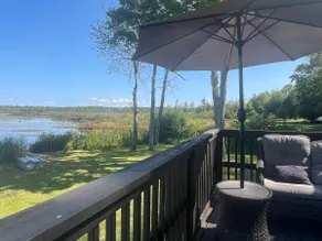 The LakeFront Retreat In Lake - Image 3