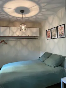 Studio room in old Angoulême - Image 2