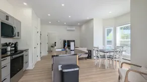 Gorgeous Gardiner 1 Bedroom - Image 2