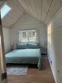 Lakefront Green Camp - Image 4